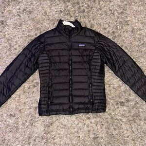 Women’s PATAGONIA down puffer jacket- S